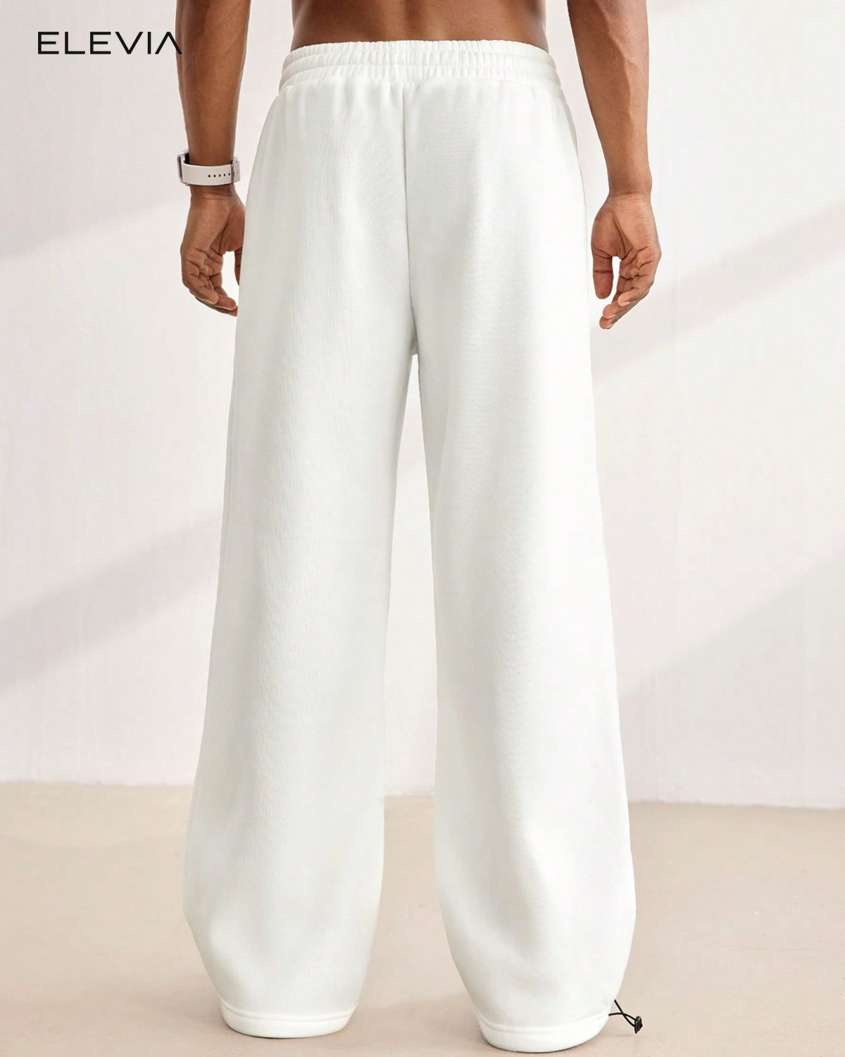 Crest Embroidered Sweatpant